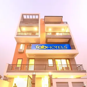 Hotel Fabhotel Comfort Residency Ii