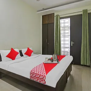 Hotel O Mahadev